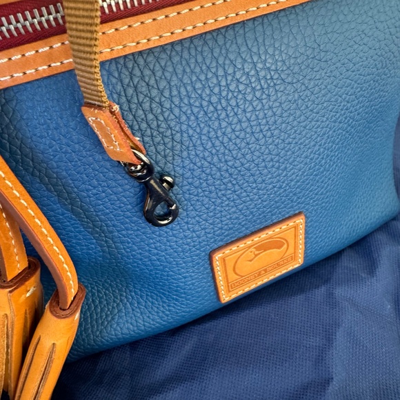 Dooney & Bourke Blue Pebbled Leather Lani Crossbbody Bag Purse Chic and NEW - Picture 8 of 12